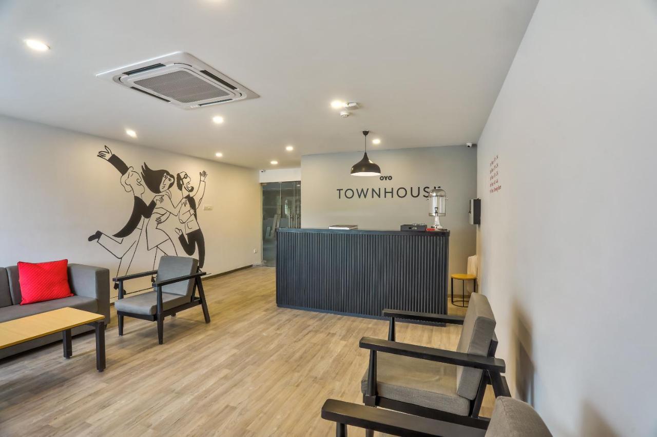 Hotel Oyo Townhouse 156 Maraimalai Nagar Chennai Exterior foto